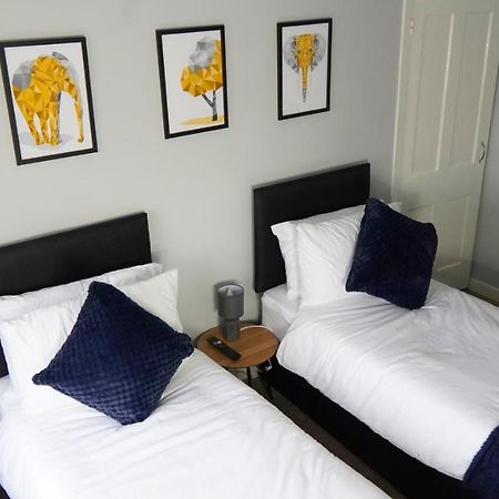 Portobello House - Four Bedroom House Perfect For Contractors - Sleeps 6 - Free Parking Wolverhampton Eksteriør billede