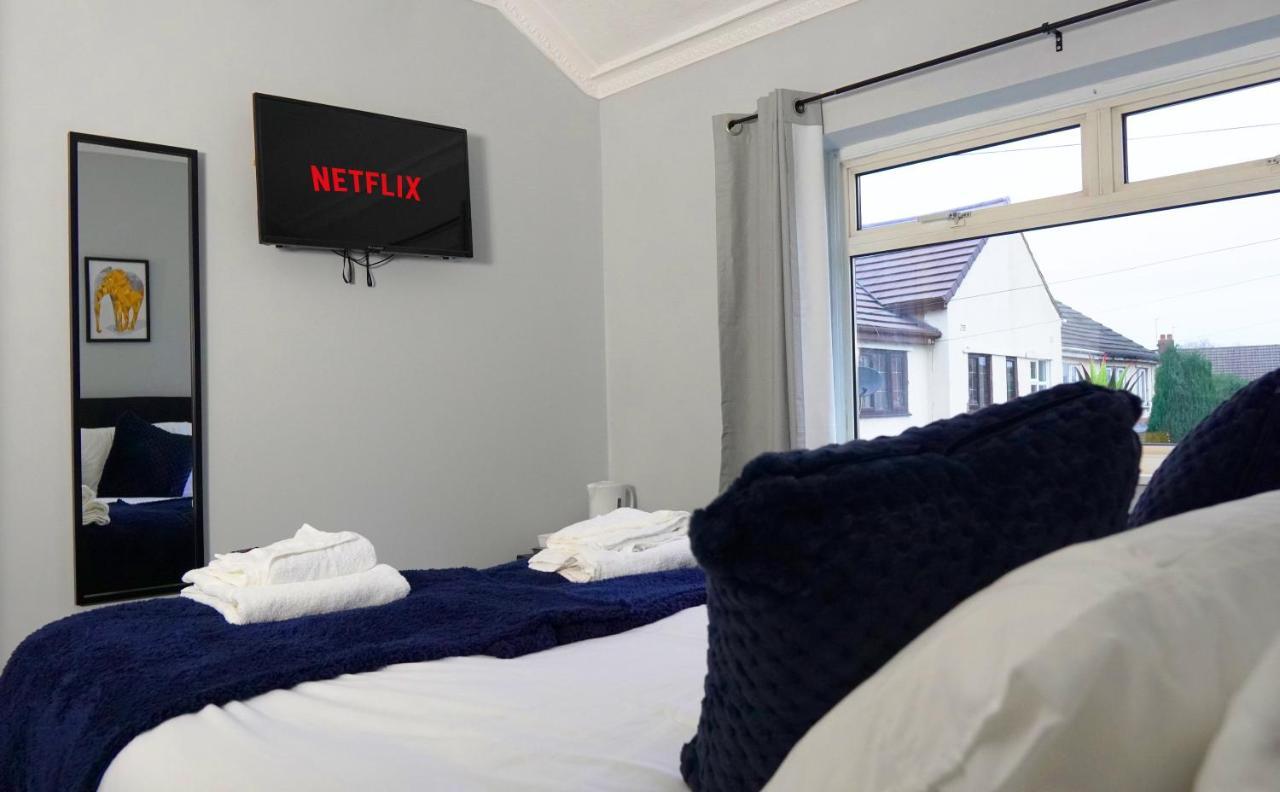 Portobello House - Four Bedroom House Perfect For Contractors - Sleeps 6 - Free Parking Wolverhampton Eksteriør billede