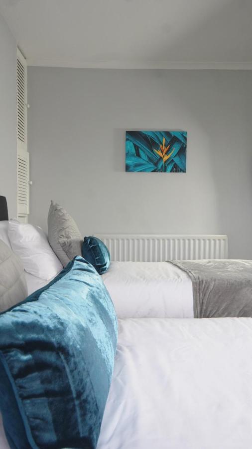 Portobello House - Four Bedroom House Perfect For Contractors - Sleeps 6 - Free Parking Wolverhampton Eksteriør billede