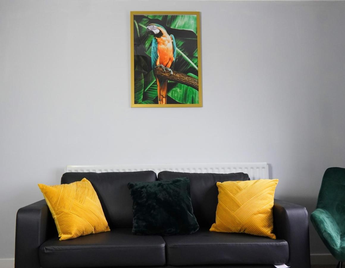 Portobello House - Four Bedroom House Perfect For Contractors - Sleeps 6 - Free Parking Wolverhampton Eksteriør billede