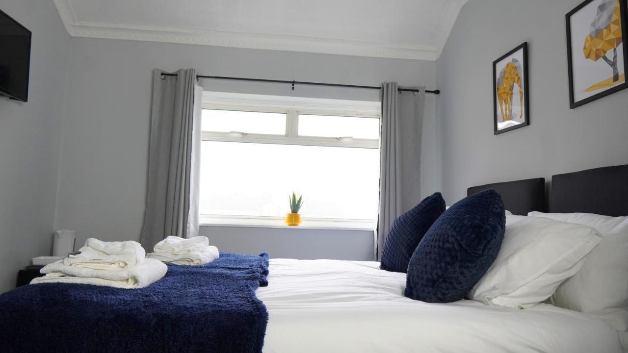Portobello House - Four Bedroom House Perfect For Contractors - Sleeps 6 - Free Parking Wolverhampton Eksteriør billede