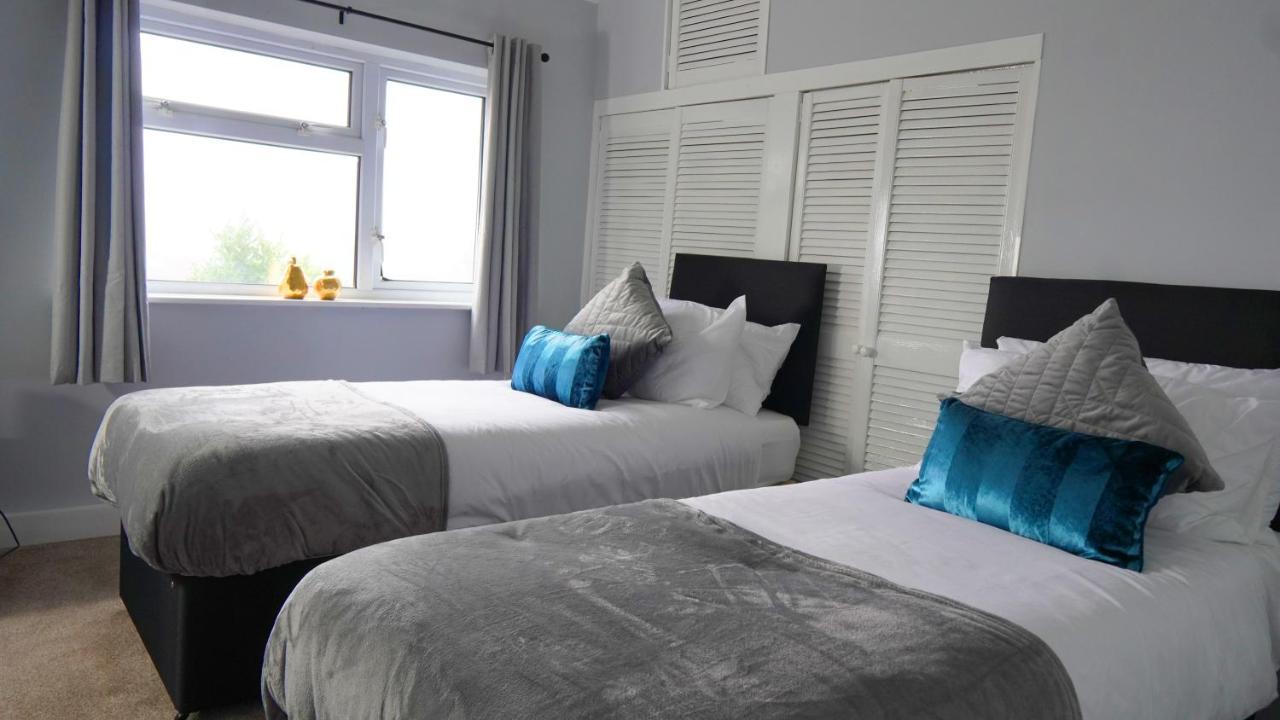Portobello House - Four Bedroom House Perfect For Contractors - Sleeps 6 - Free Parking Wolverhampton Eksteriør billede