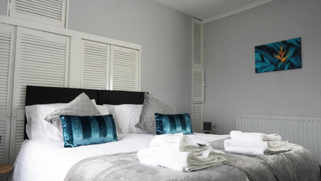 Portobello House - Four Bedroom House Perfect For Contractors - Sleeps 6 - Free Parking Wolverhampton Eksteriør billede