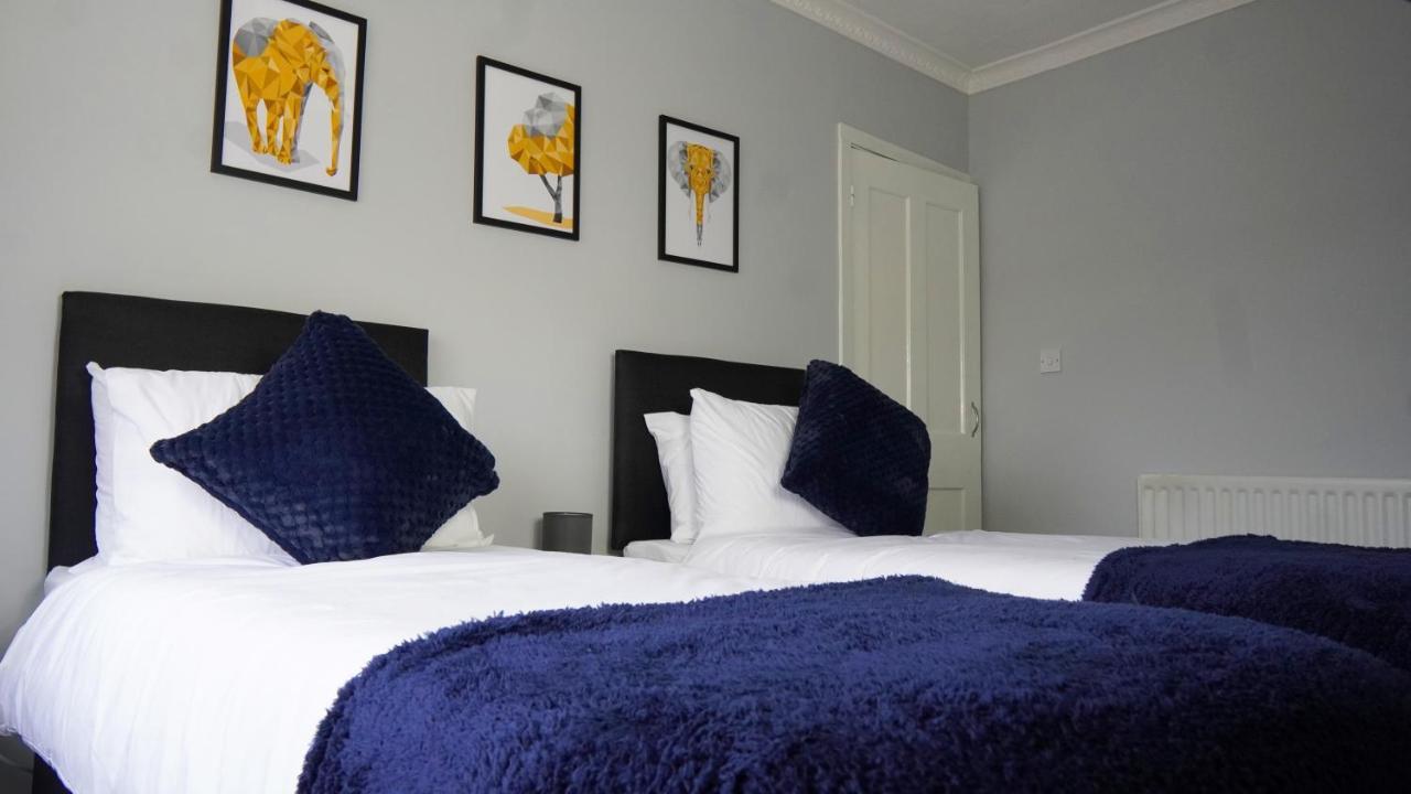 Portobello House - Four Bedroom House Perfect For Contractors - Sleeps 6 - Free Parking Wolverhampton Eksteriør billede