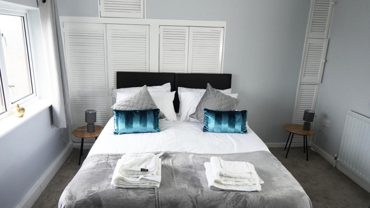 Portobello House - Four Bedroom House Perfect For Contractors - Sleeps 6 - Free Parking Wolverhampton Eksteriør billede